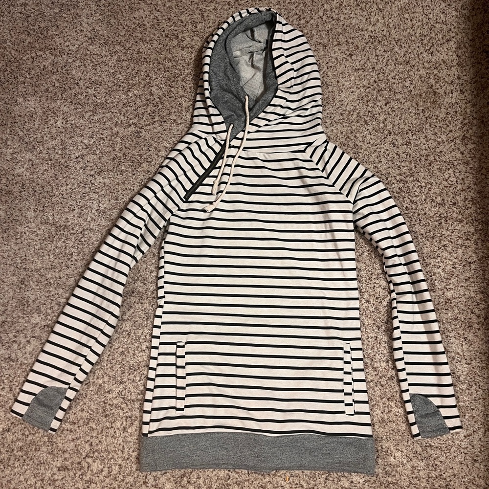 Striped double hooded sweatshirt. Great condition! Work only once.